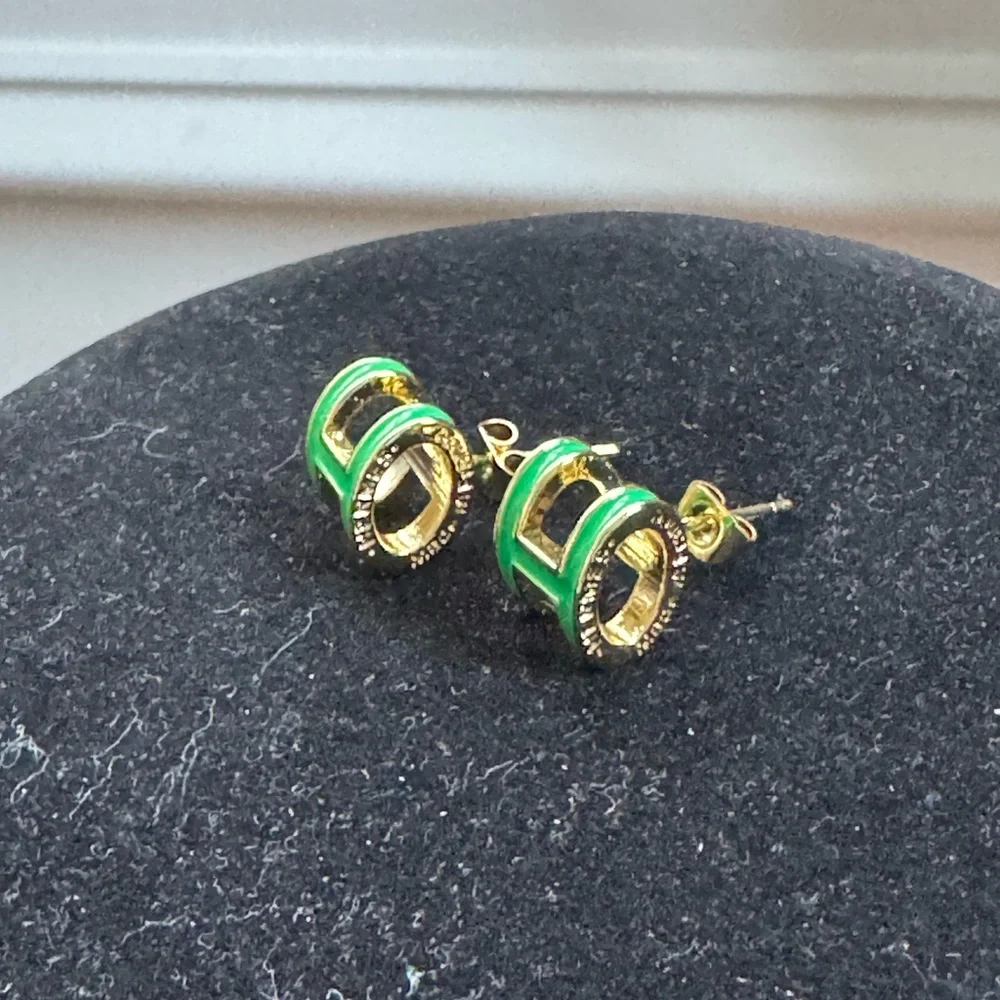 ❤️ Green “H” Gold Post‎ Earrings